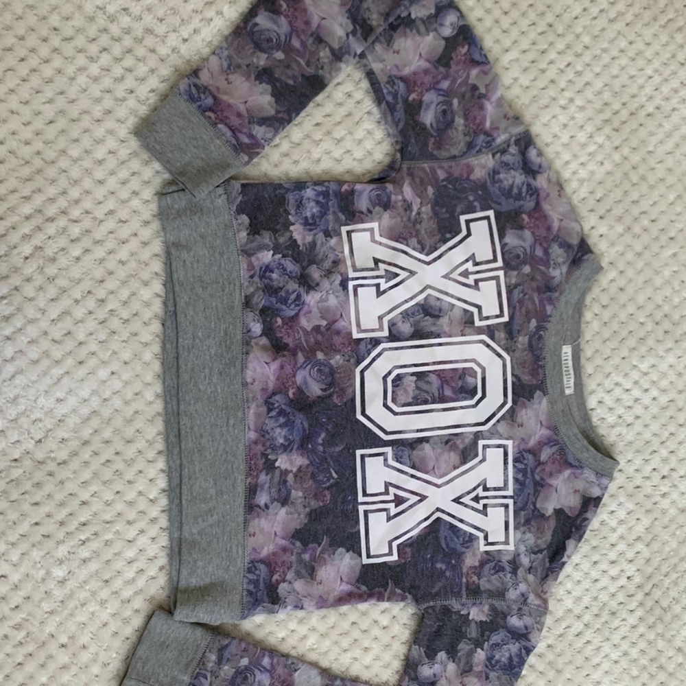Purple and violet flower xox shirt